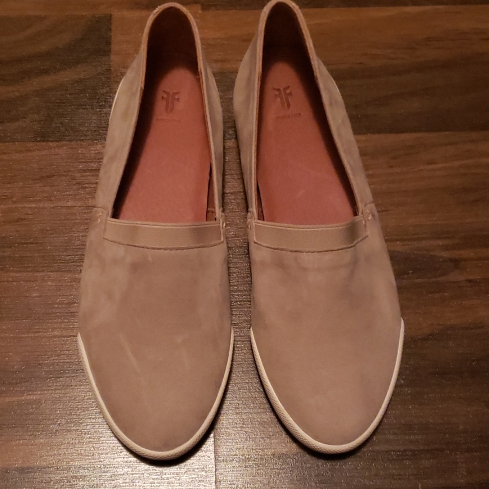 Frye Melanie slip-on sneaker sz 6 Never worn